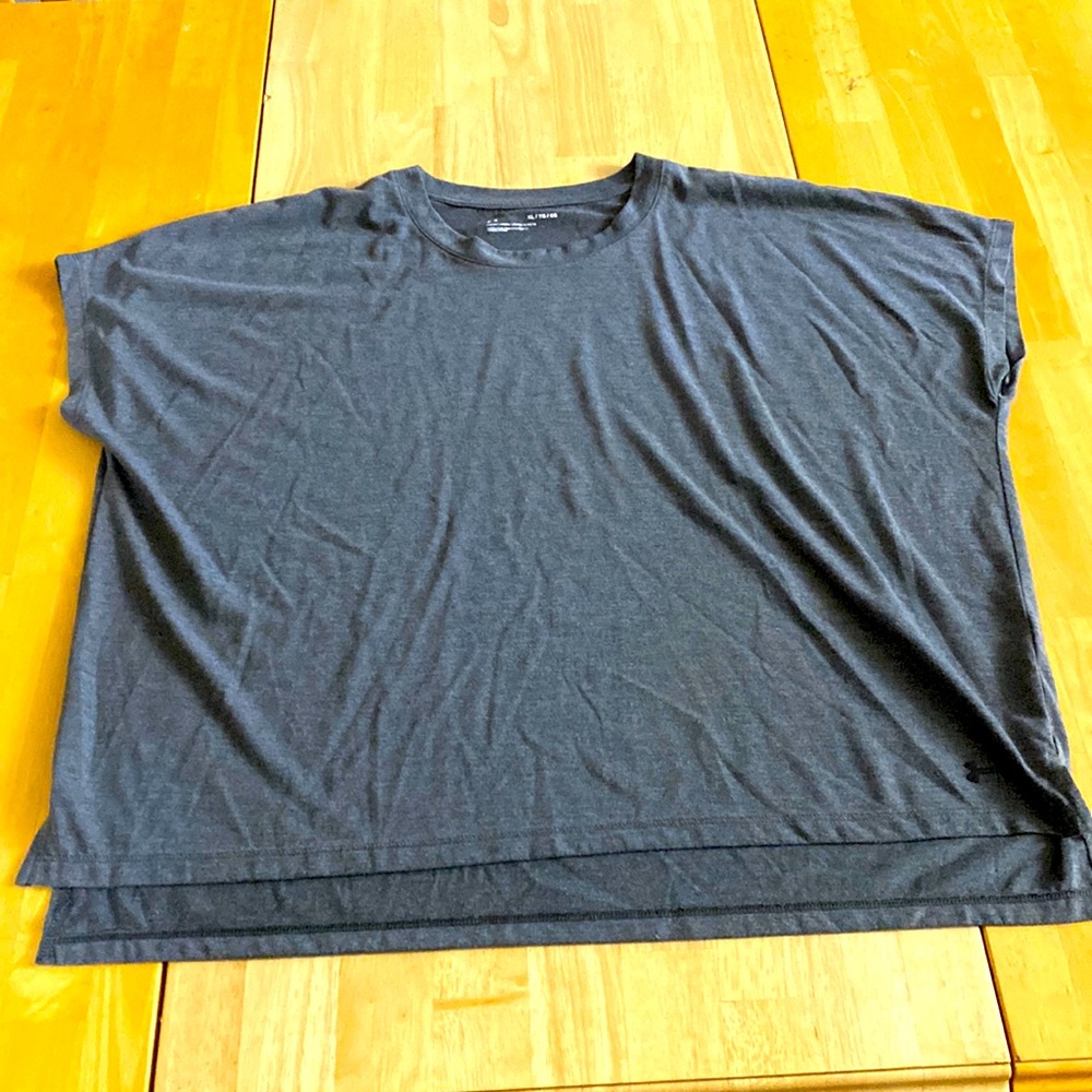 Women’s Under Armour T-Shirt